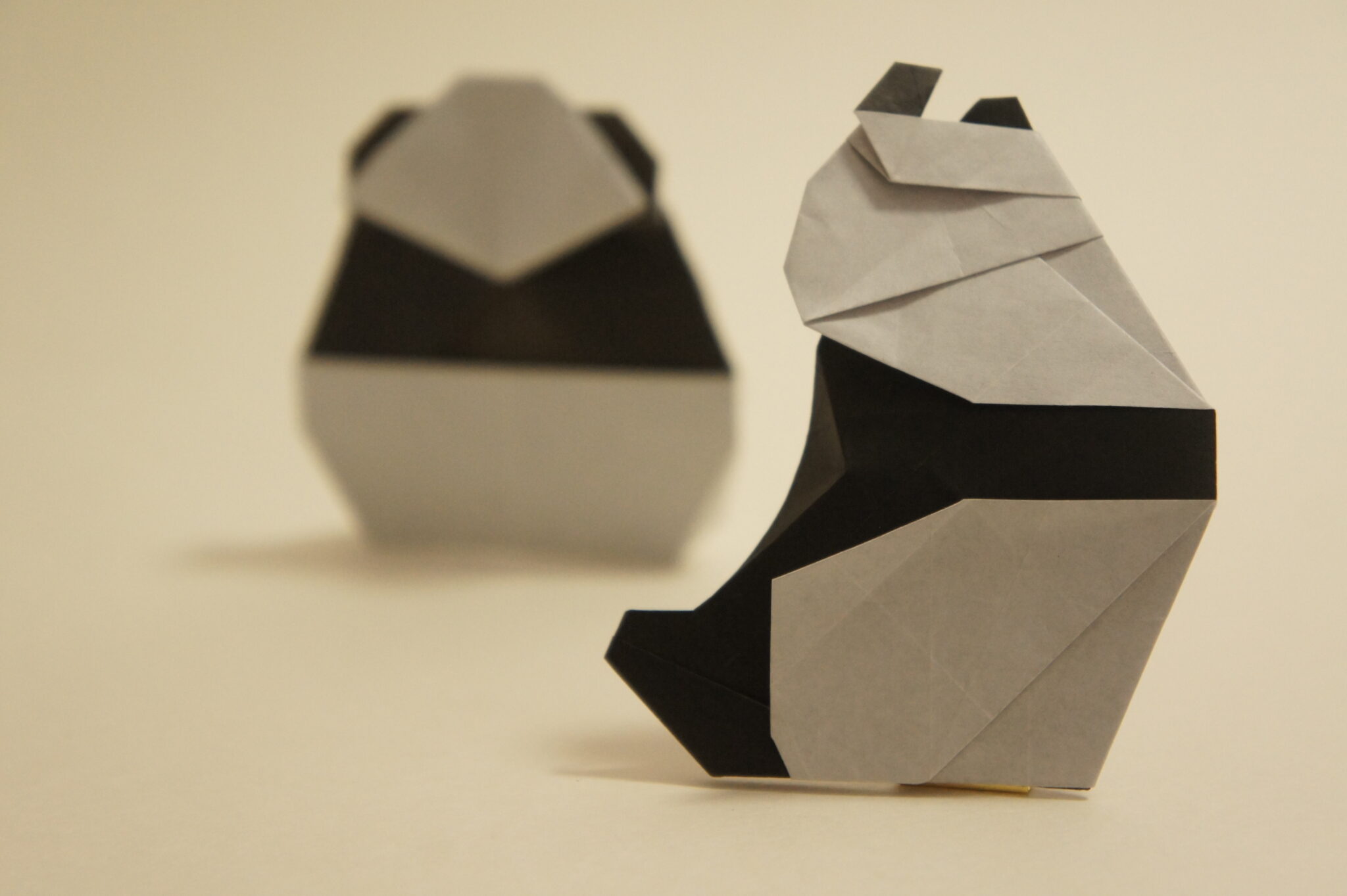 正方形一枚折りの「鷹」 - コーキの折り紙工房 / KoKi Origami Lab